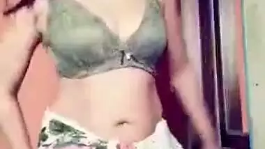 Beautiful Indian Bhabhi showing her big boobs