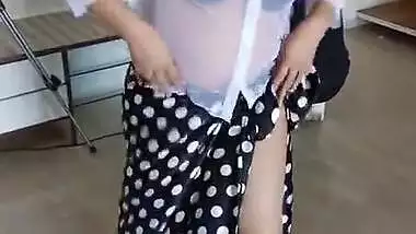 Sapna Bhabhi Hot Sexy Clip
