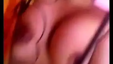 Mallu sexy girl showing boobs on video call