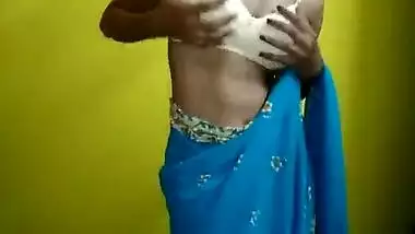 horny pune wife romance in saree