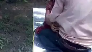 Telugu pair outdoor sex MMS clip