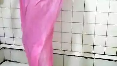 Desi aunty bath video capture