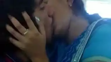 desi gal kissing leaked by bf