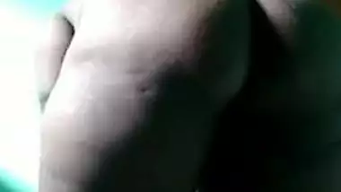 Mature Tamil big ass aunty showcasing her pussy on cam