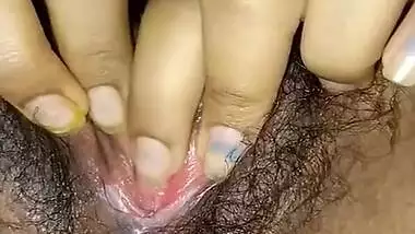 Indian Vergin Girl Play With Her Pussy
