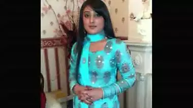 Hot Pakistani girls talking about Muslim Paki Sex in Hindustani 