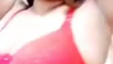 Pakistani Desi XXX girl shows her amazing big boobs on selfie cam