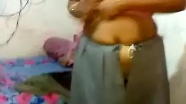 Village Hot Aunty opens Dress for Sex