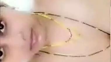 Big Boobs Bhabhi Fingering Her Pussy Live