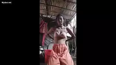 Desi village girl fingering