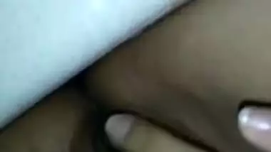 Horny Desi Girl Pussy Fingering & Squirting