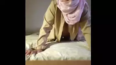 Huge Tits amatuer hijab housewife pounded