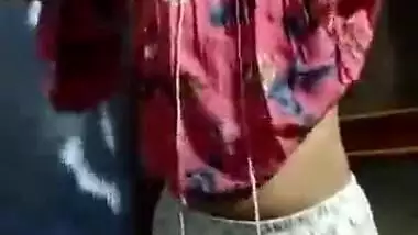 Cute Desi girl Shows her Boobs and Pussy Part 2