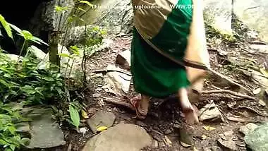Fucking Moms Best Friend In Outdoor Forest Risky Public Sex With Savita Bhabhi