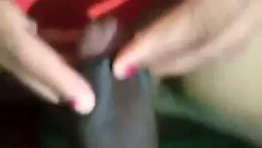 Man uses cake to spice up his sex in desi sex video