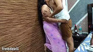 MMS video of Desi guy having XXX affair with sister-in-law in hotel