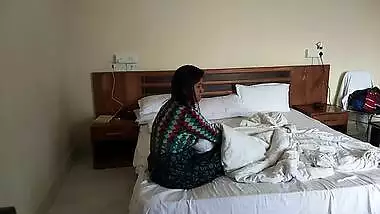 Desi sexy bhabi fucking log time with he boss in hotel room video 6