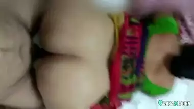 My friend's wife fucked by me. Desi MMs porn video