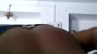 Aunty showing boobs and pussy