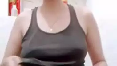 Hot Desi Girl Nude Selfie Clip leaked part 1