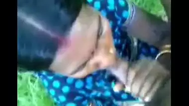 Telugu village aunty outdoor porn sex mms