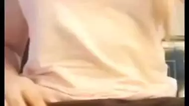 Brown haired sexy mall fingering pussy for fans