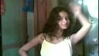 North Indian Girl Nude Show - Movies. video2porn2