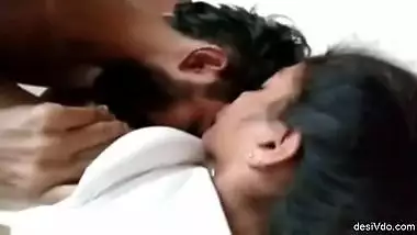 Beautiful Girl Getting pussy licked and fingered part 1