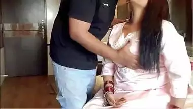 Indian Rich Mature Aunty Reema Fucked Hard In Hotel Room