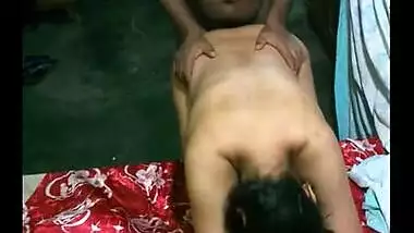 Desi bhabhi gets her pussy hammered in doggy style