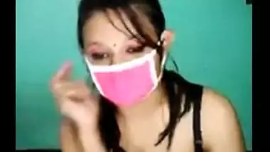 Sologirl masked face cam fingering