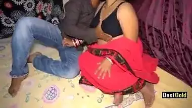 Indian mom has sex with lover