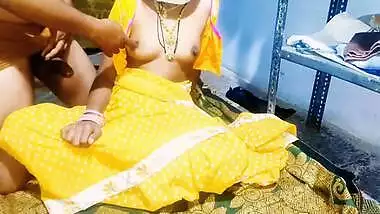 Desi Indian Village Wife Fuking In Yellow Colour Sari