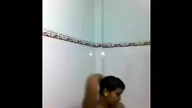 ahmedabad girl selfie shower