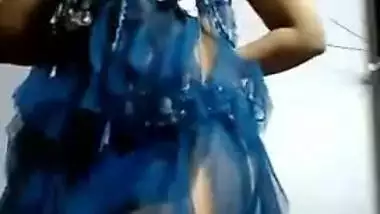 Webcam video of XXX Desi hottie having fun with succulent breasts