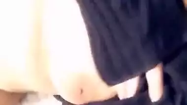 Sexy NRi Paki Girl Showing boobs