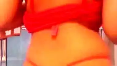 Very beautiful girl with big boobies leaked videos
