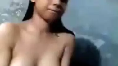 cute Sri Lankan fresh boobs desi girl bathing 