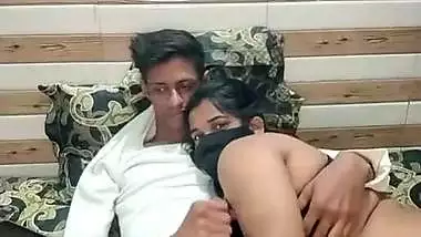 Masked housewife blowjob to husband and romance