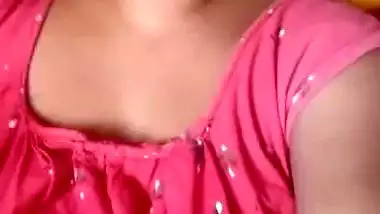 Bengali girl naked boobs show viral selfie