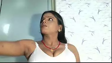 Mature bhabhi shower sex with devar in desi b-grade