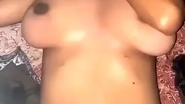 Big boobs girlfriend receiving cum on stomach