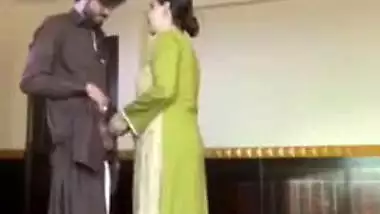 Pakistani cheat slut-wife illicit sex with friend of hubby caught on spy cam