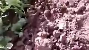 Hot Desi couple caught fucking outdoor in a ravine, MMs recorded by a voyeur