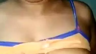 Breasty Tamil Hotty nude MMS episode
