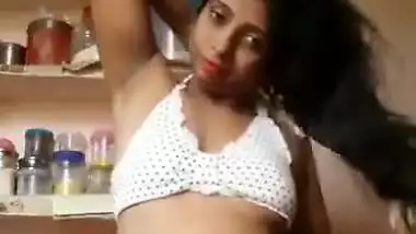 Sexy bhabi getting horny