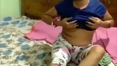 Exclusive- Desi Bhabhi Showing Her Big Boobs And Pussy