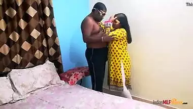 Indian college friend Shanaya aunty call at home and surprised fucked by her lover