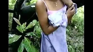 Indian outdoor sex videos village girl with lover