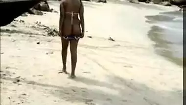 Outdoor ass show in beach by desi